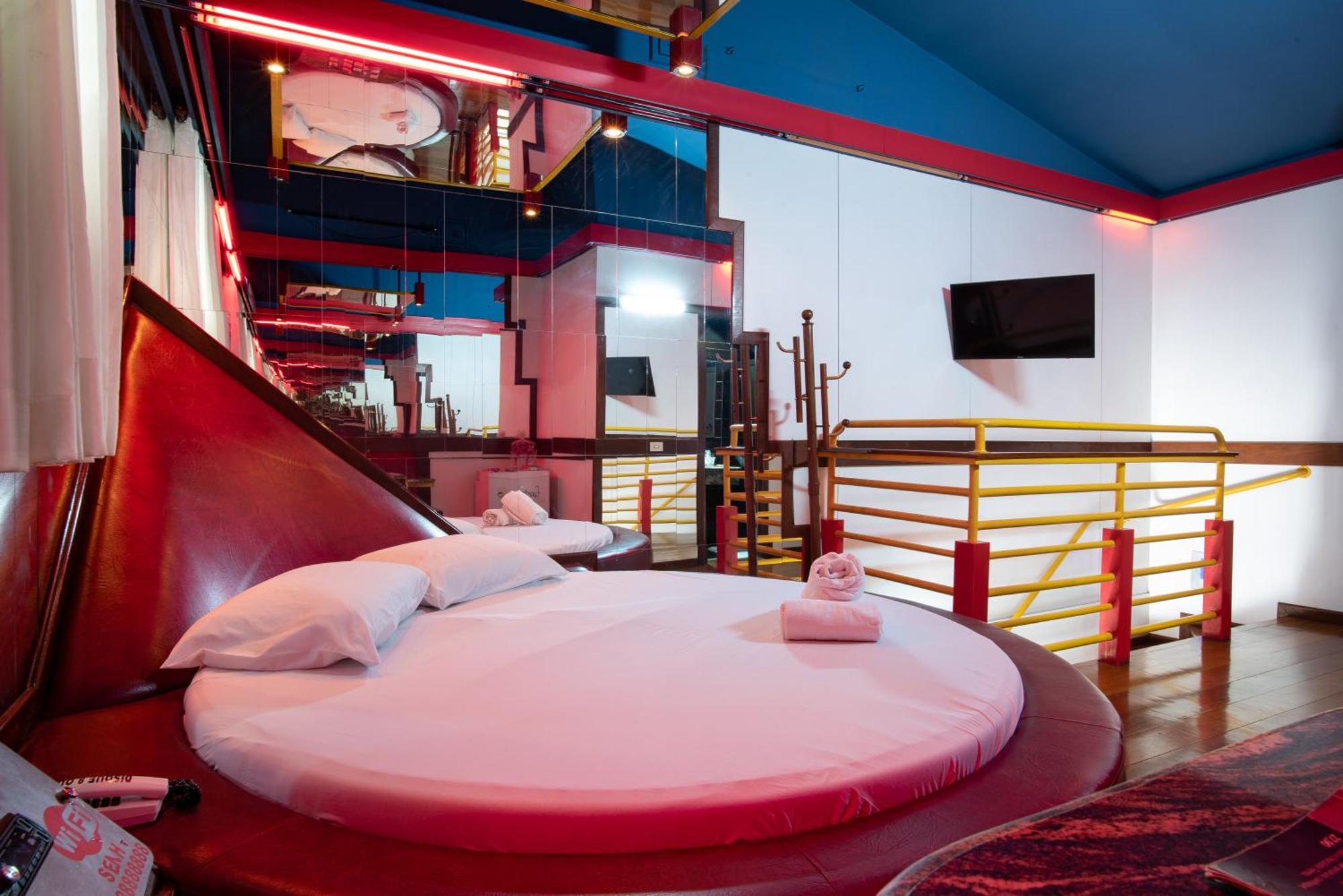 Motel Fantasy 5 Μπέλο Οριζόντε Εξωτερικό φωτογραφία